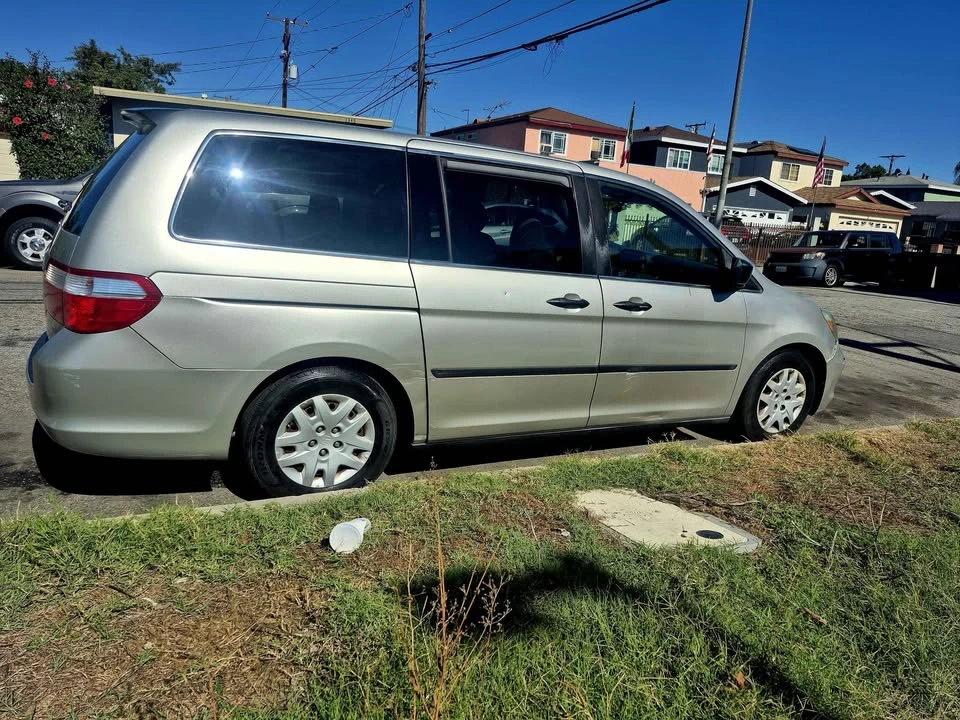 2007 Honda Odyssey - Image 2 of 7
