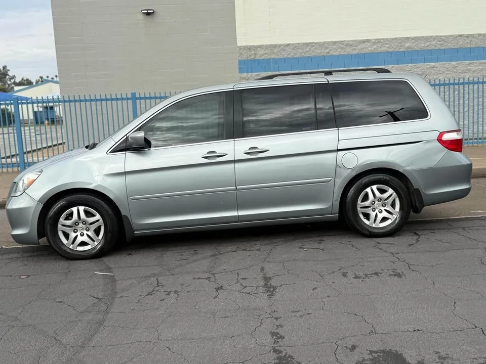 2007 Honda Odyssey - Image 2 of 10