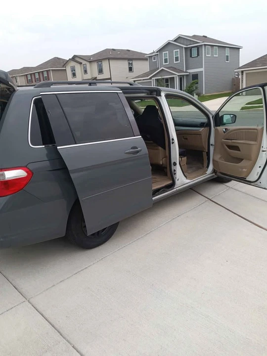 2007 Honda Odyssey - Image 2 of 7