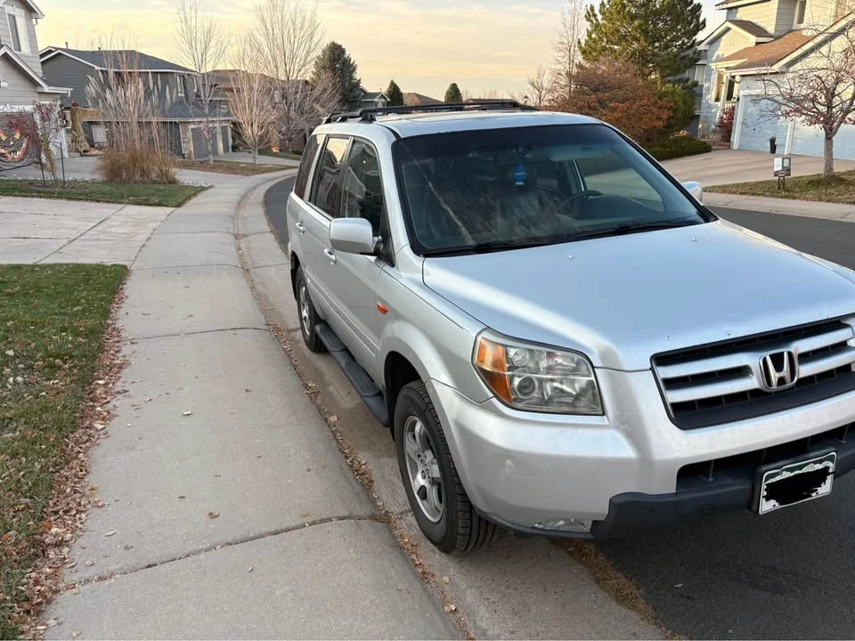 2007 Honda Pilot 1st Gen - Image 2 of 16