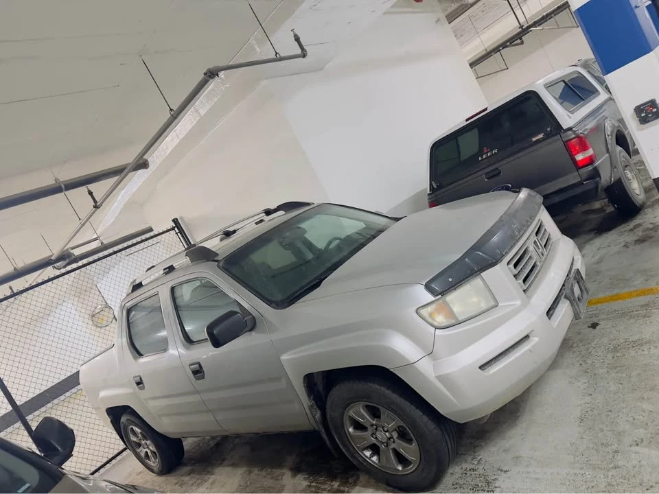 2007 Honda Ridgeline 1st Gen - Image 2 of 7