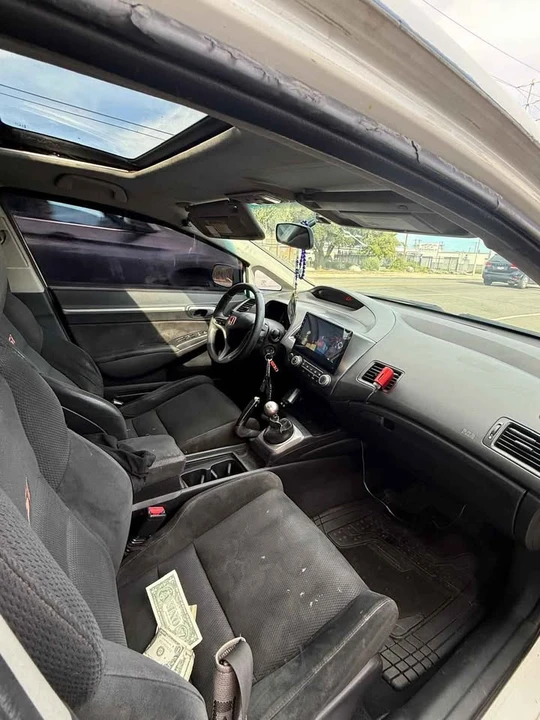2007 Honda AP2 S2000 - Image 4 of 5