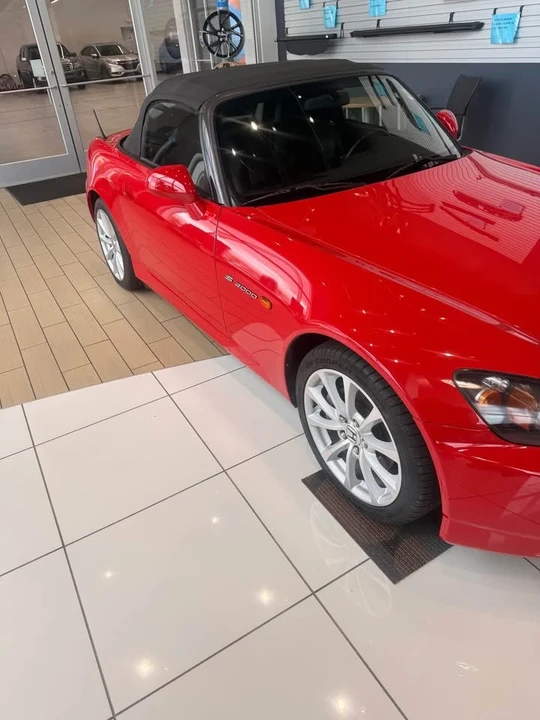 2007 Honda AP2 S2000 - Image 2 of 5