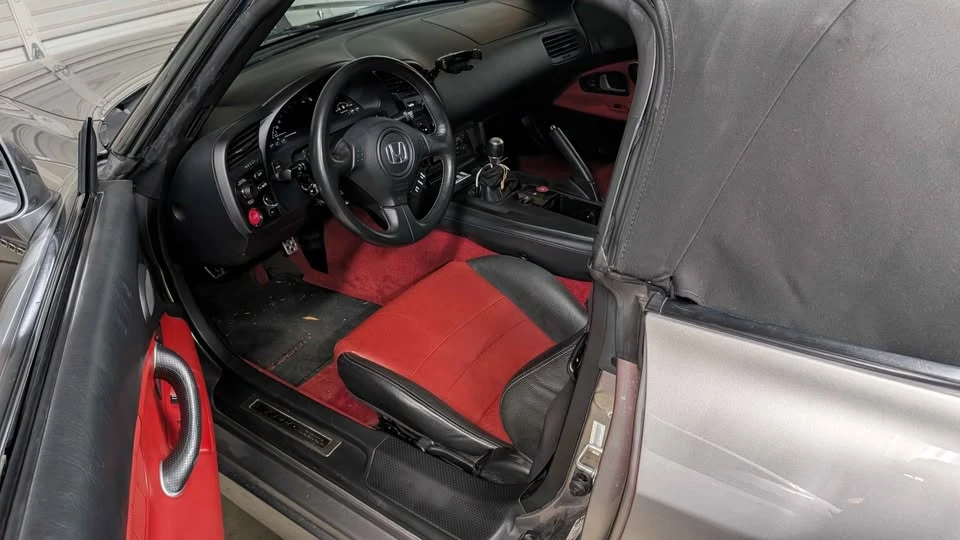 2007 Honda AP2 S2000 - Image 2 of 14