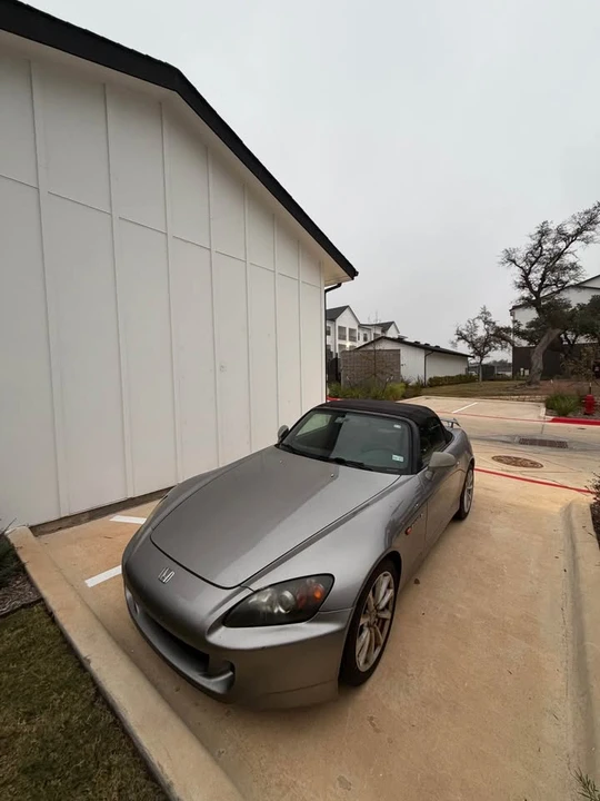2007 Honda AP2 S2000 - Image 2 of 15