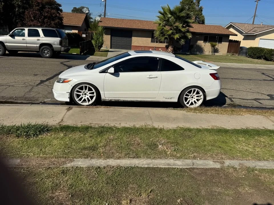 2007 Honda Civic Si 8th Gen - Image 3 of 4