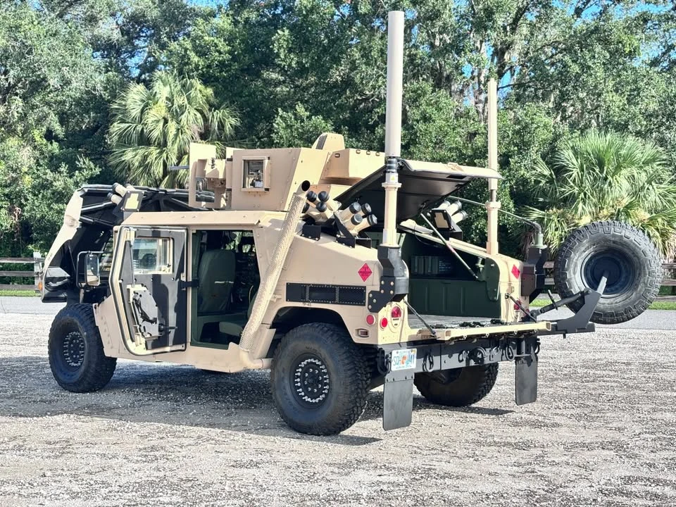 2007 Hummer HMMWV - Image 14 of 18