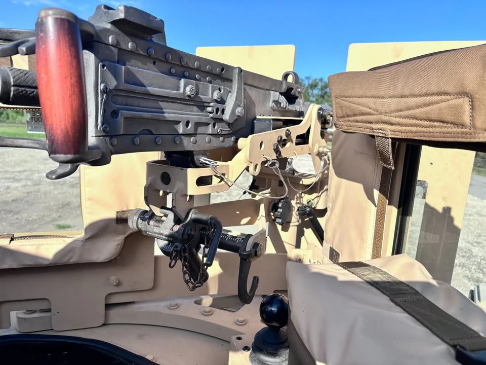 2007 Hummer HMMWV - Image 3 of 18