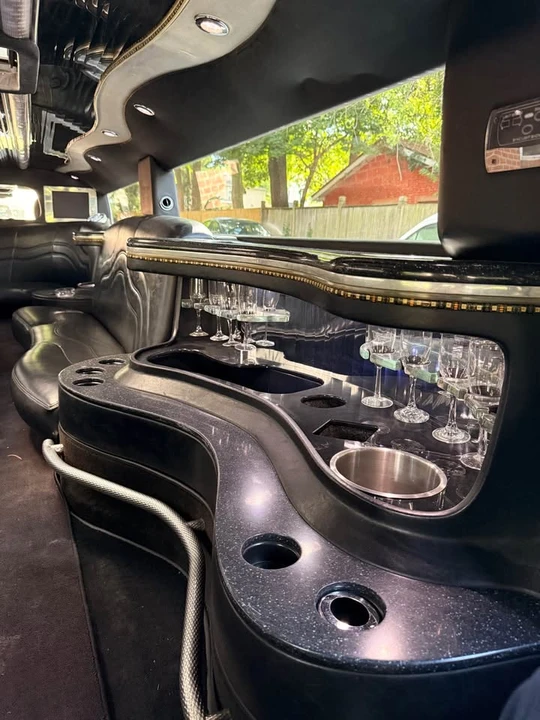 2007 Hummer Hummer H2 - Image 9 of 17