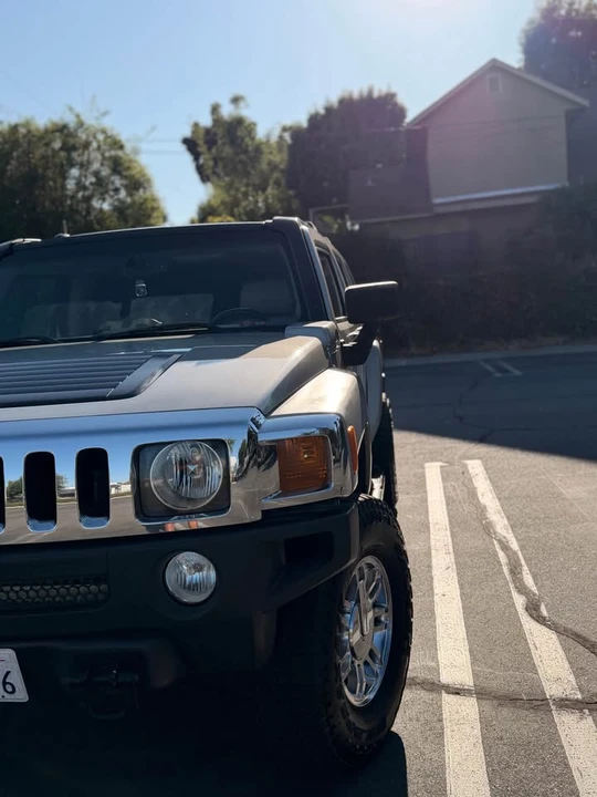 2007 Hummer Hummer H3 - Image 2 of 10