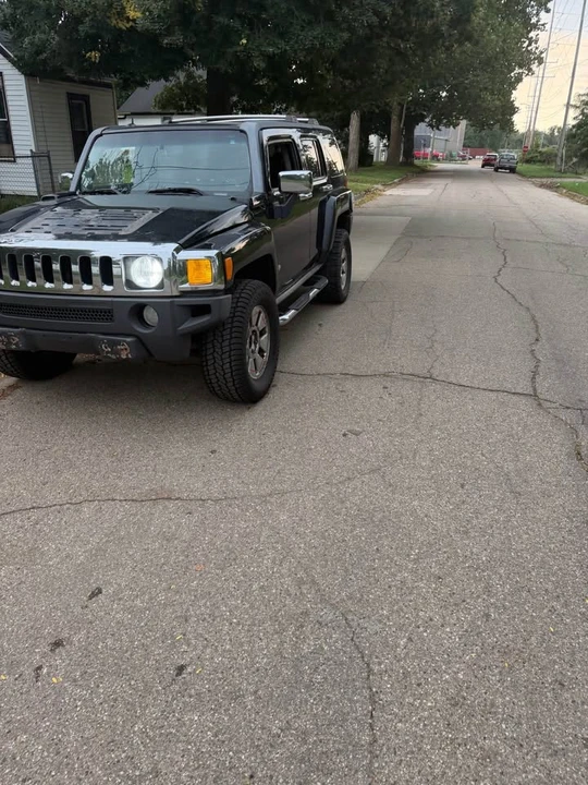 2007 Hummer Hummer H3 - Image 2 of 15