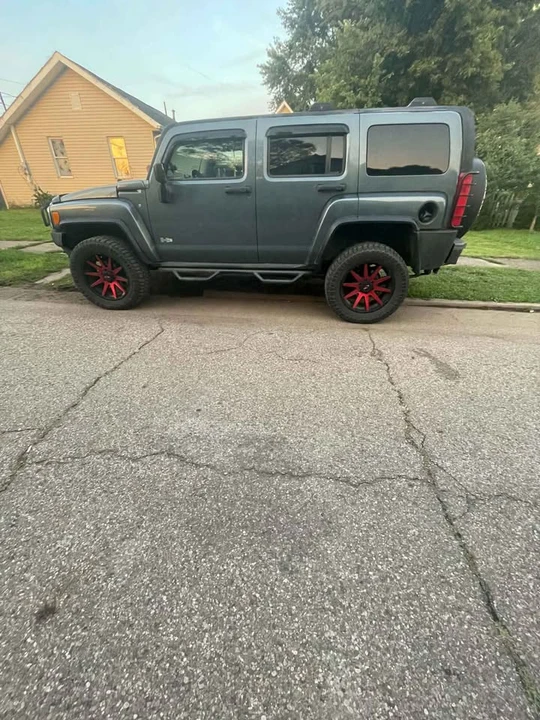 2007 Hummer Hummer H3 - Image 2 of 11