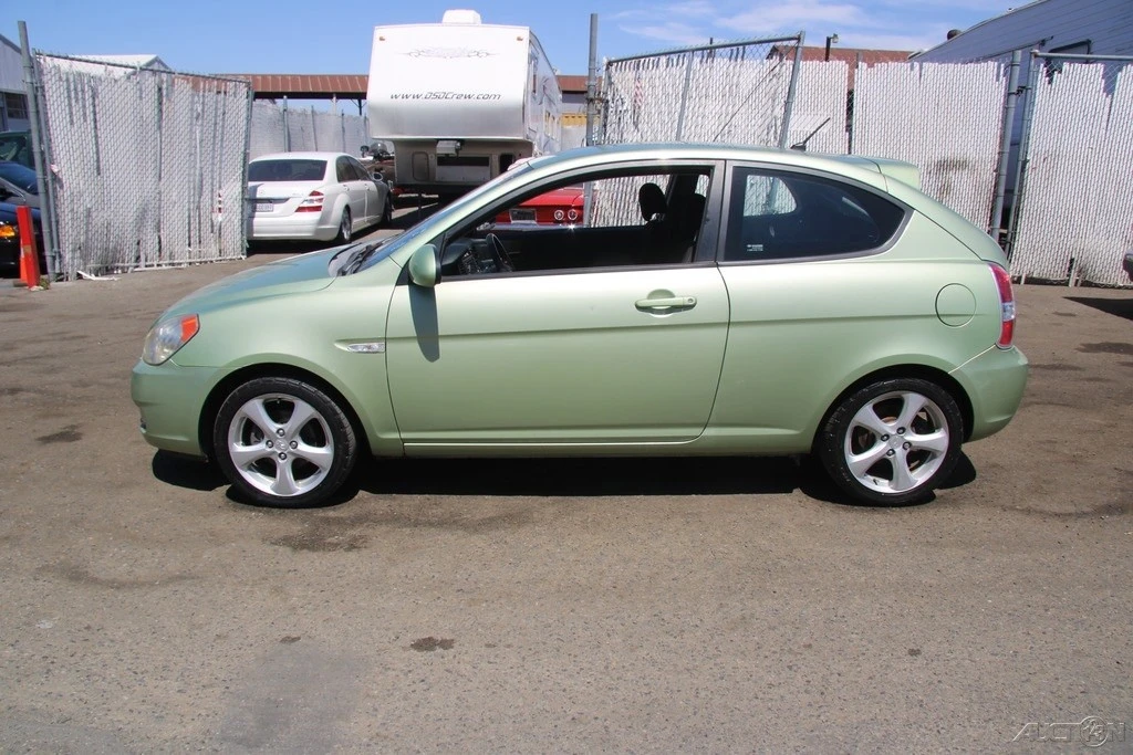 2007 Hyundai Accent - Image 3 of 21