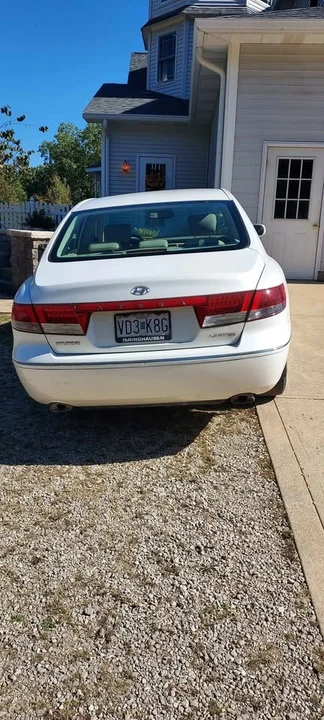 2007 Hyundai Azera - Image 2 of 6