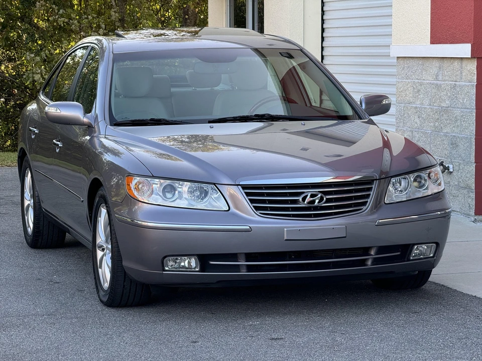 2007 Hyundai Azera - Image 2 of 31