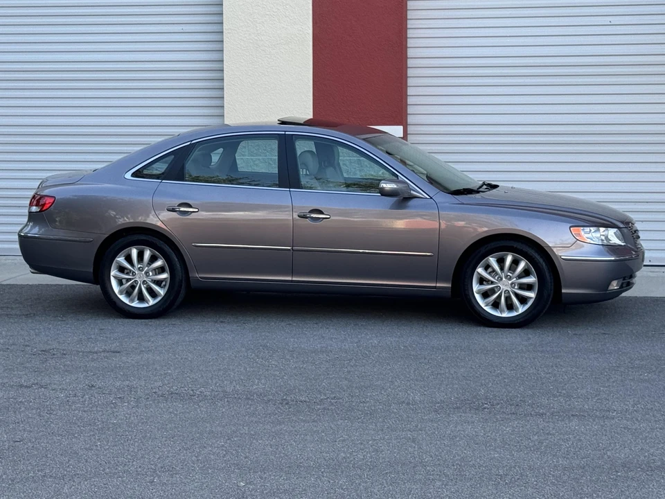 2007 Hyundai Azera - Image 11 of 31