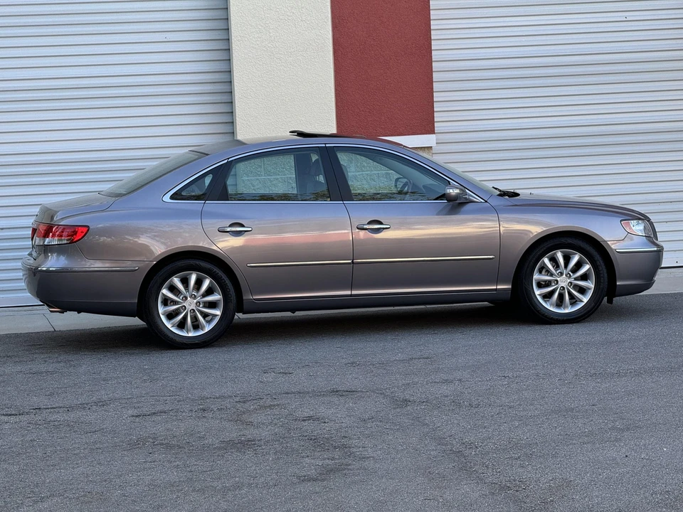 2007 Hyundai Azera - Image 14 of 31