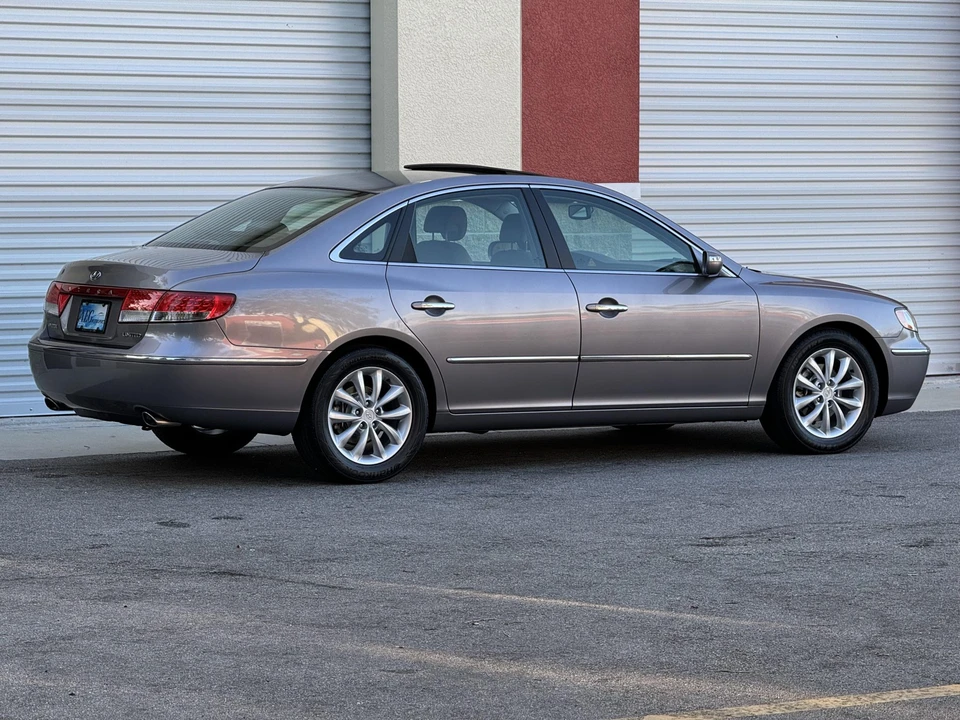 2007 Hyundai Azera - Image 17 of 31