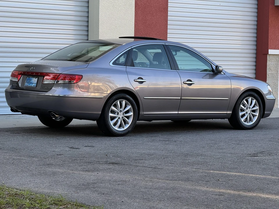 2007 Hyundai Azera - Image 19 of 31