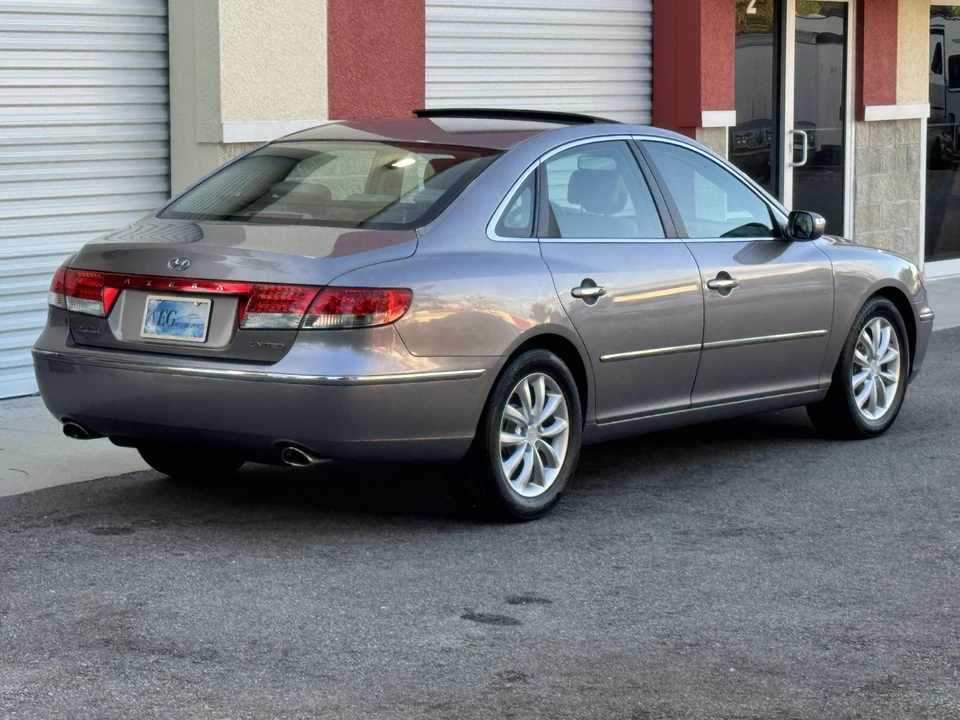 2007 Hyundai Azera - Image 23 of 31