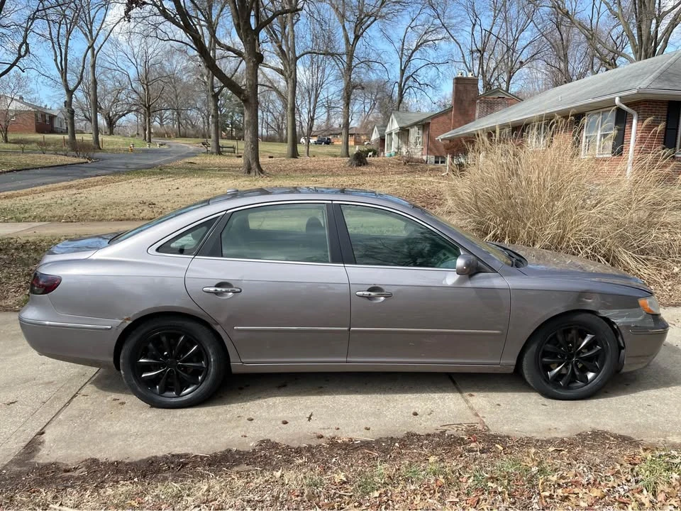 2007 Hyundai Azera - Image 2 of 5