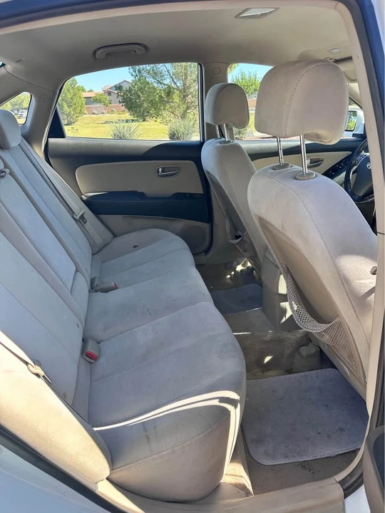 2007 Hyundai Elantra - Image 6 of 8