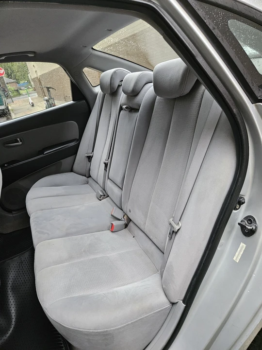 2007 Hyundai Elantra - Image 14 of 19