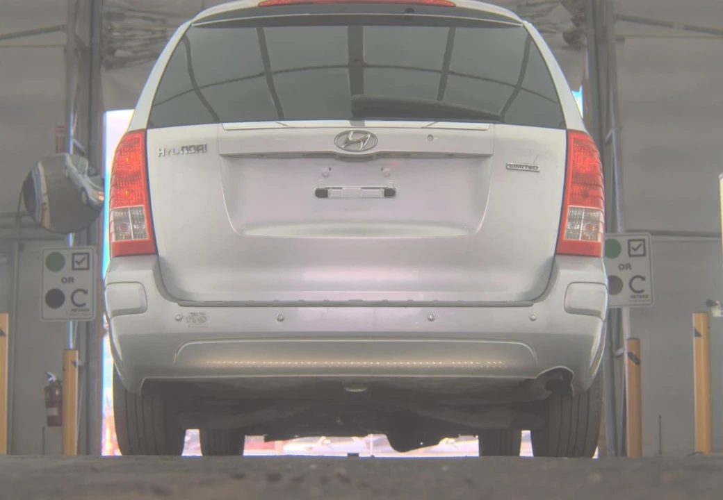 2007 Hyundai - Image 4 of 12