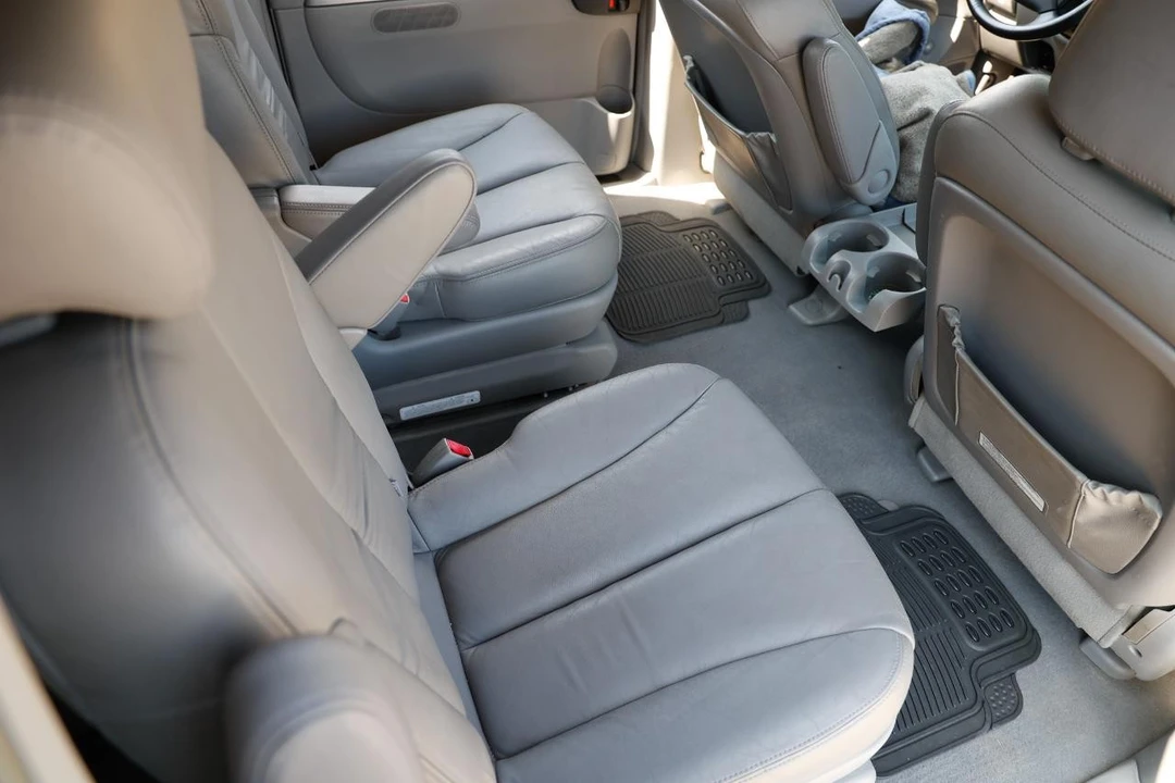 2007 Hyundai - Image 12 of 12