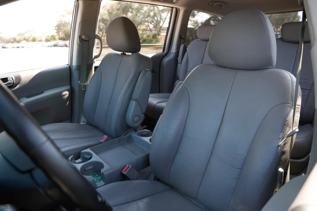 2007 Hyundai - Image 6 of 12
