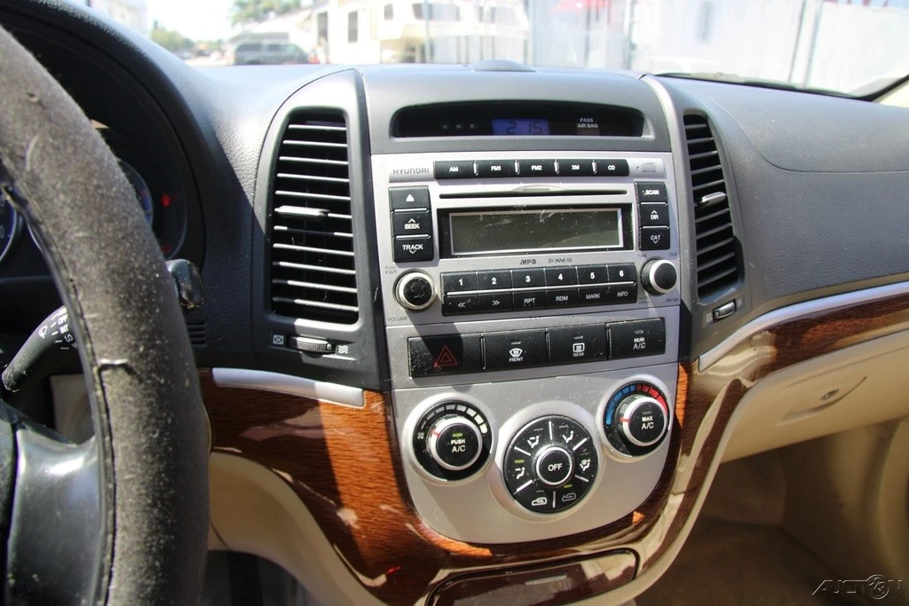 2007 Hyundai Santa Fe - Image 19 of 21