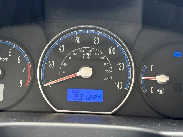 2007 Hyundai Santa Fe - Image 8 of 12