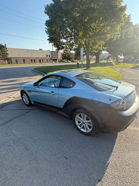 2007 Hyundai Tiburon - Image 7 of 8