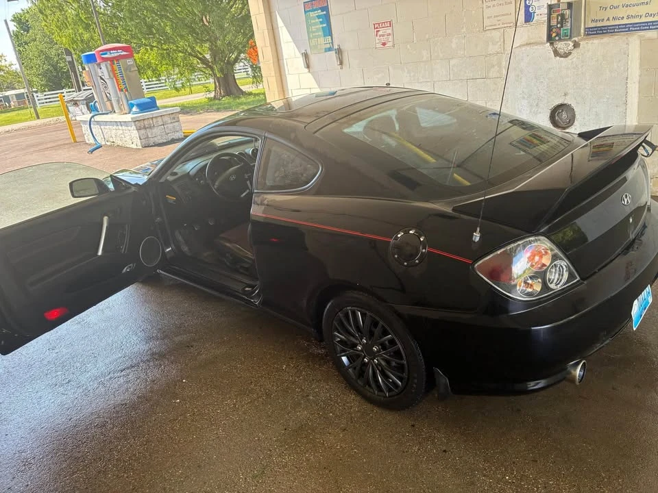 2007 Hyundai Tiburon - Image 4 of 4