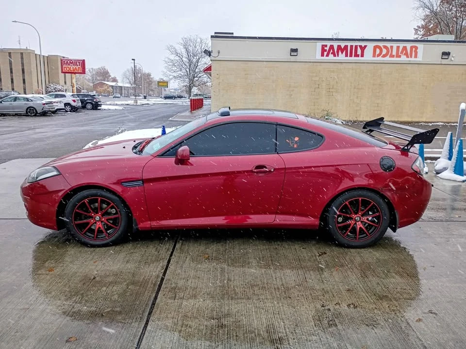 2007 Hyundai Tiburon - Image 3 of 8