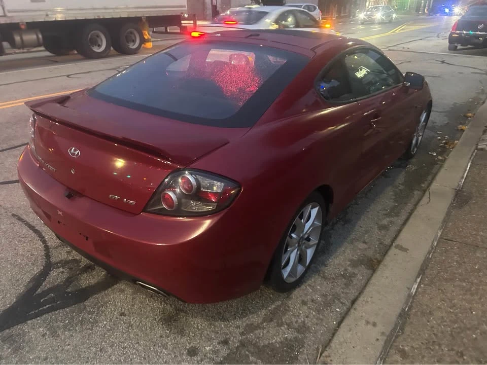 2007 Hyundai Tiburon - Image 7 of 15