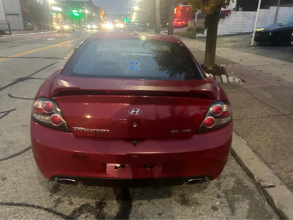 2007 Hyundai Tiburon - Image 6 of 15