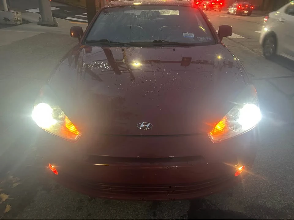 2007 Hyundai Tiburon - Image 11 of 15
