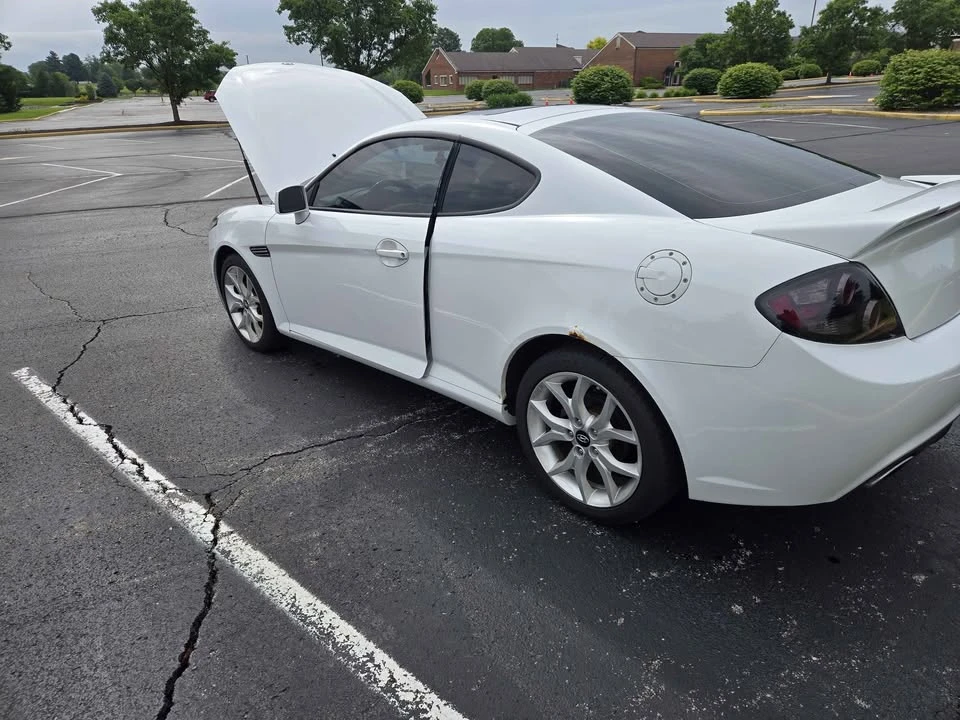 2007 Hyundai Tiburon - Image 6 of 16