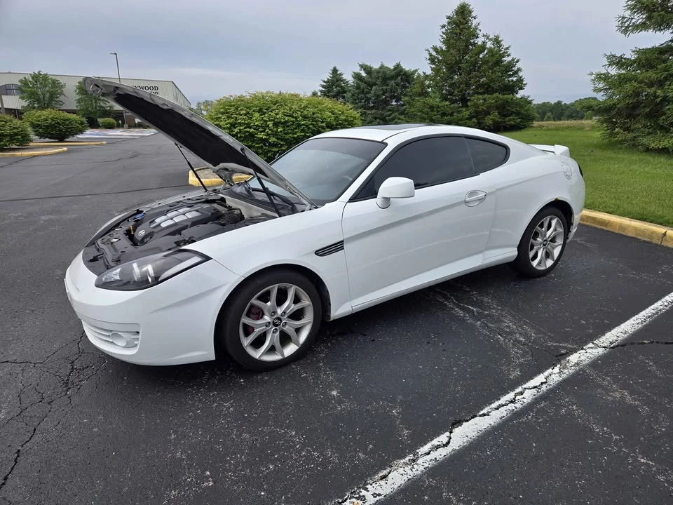 2007 Hyundai Tiburon - Image 4 of 16
