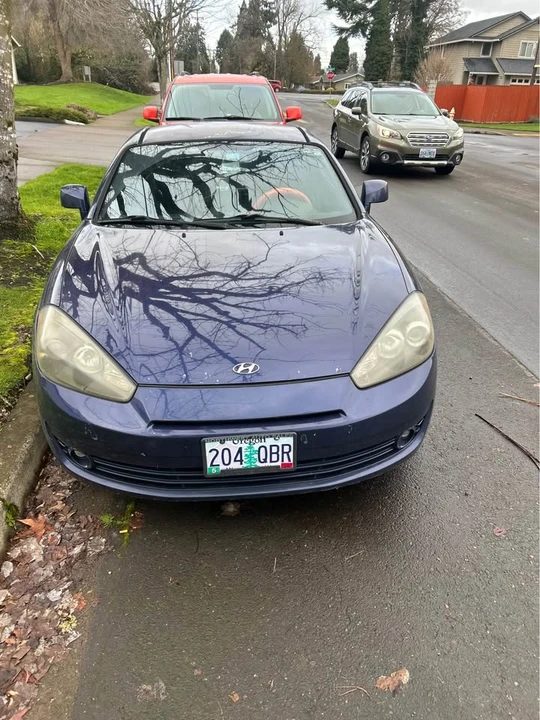 2007 Hyundai Tiburon - Image 2 of 4