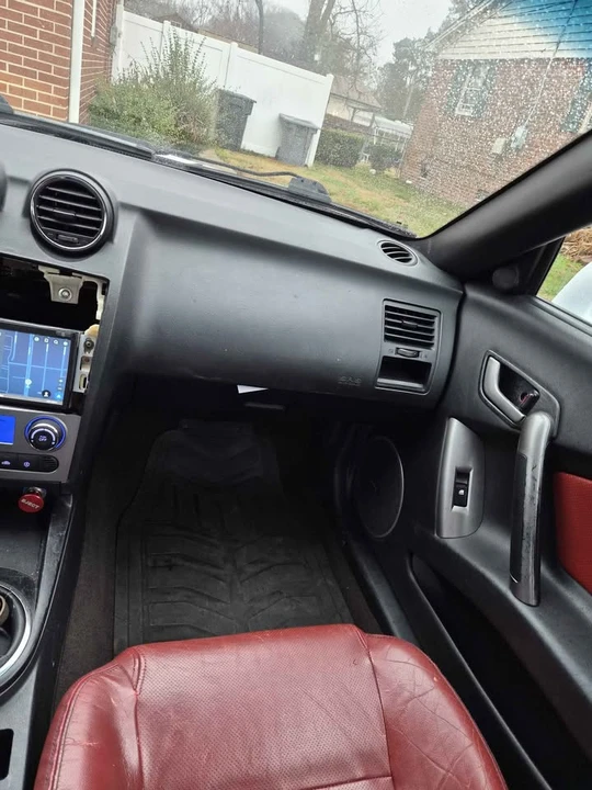2007 Hyundai Tiburon - Image 17 of 18