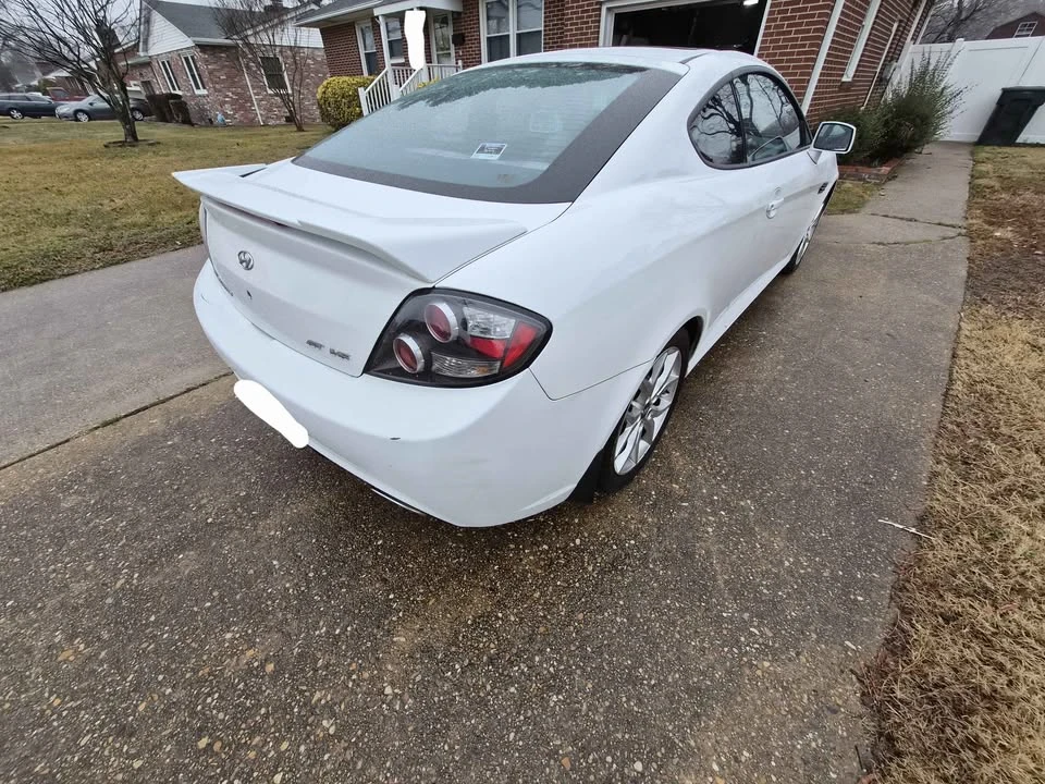 2007 Hyundai Tiburon - Image 5 of 18