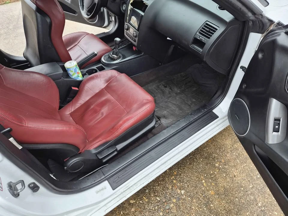 2007 Hyundai Tiburon - Image 14 of 18