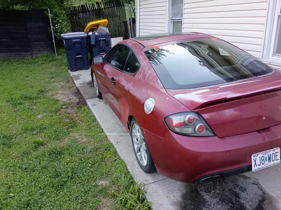 2007 Hyundai Tiburon - Image 2 of 5