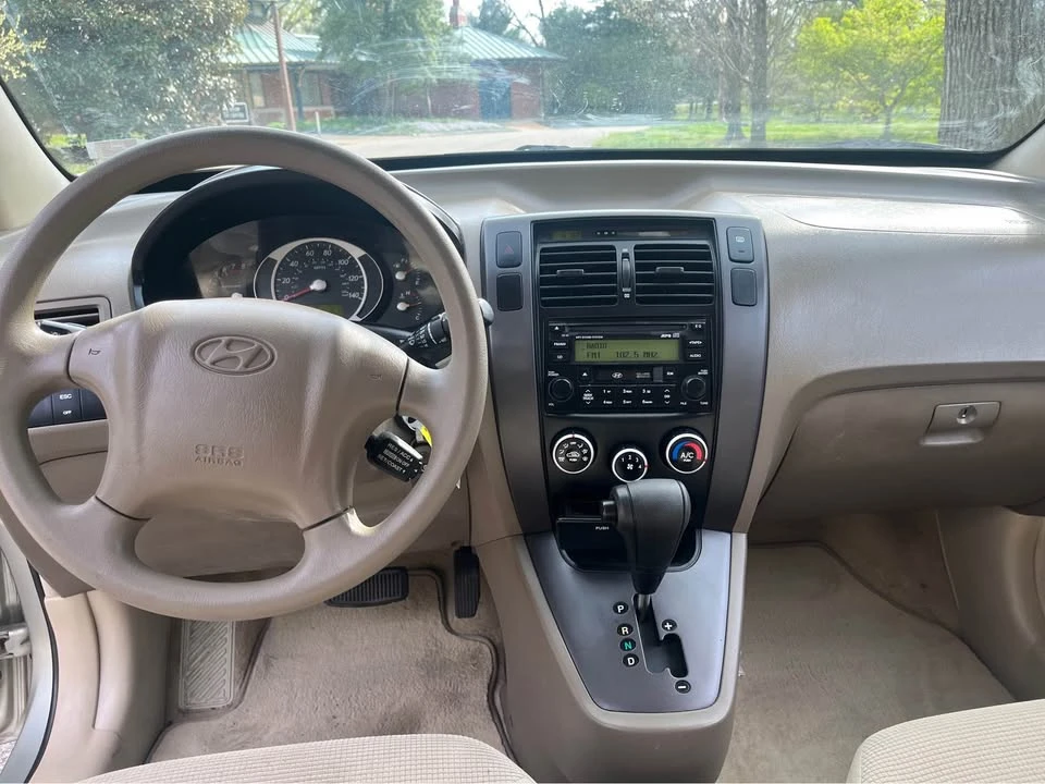 2007 Hyundai Tucson - Image 8 of 10