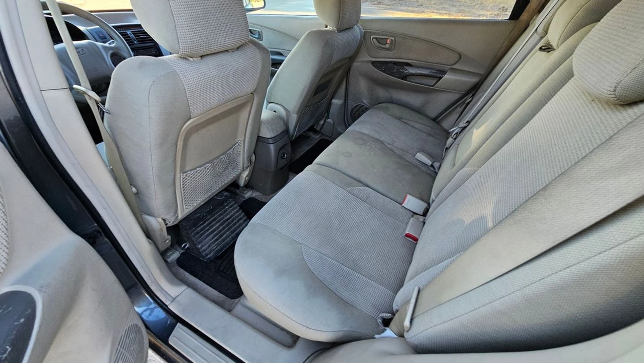 2007 Hyundai Tucson - Image 17 of 21