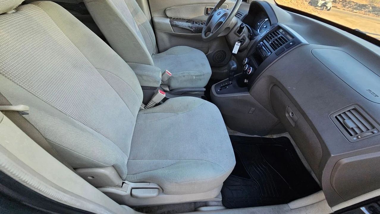 2007 Hyundai Tucson - Image 16 of 21