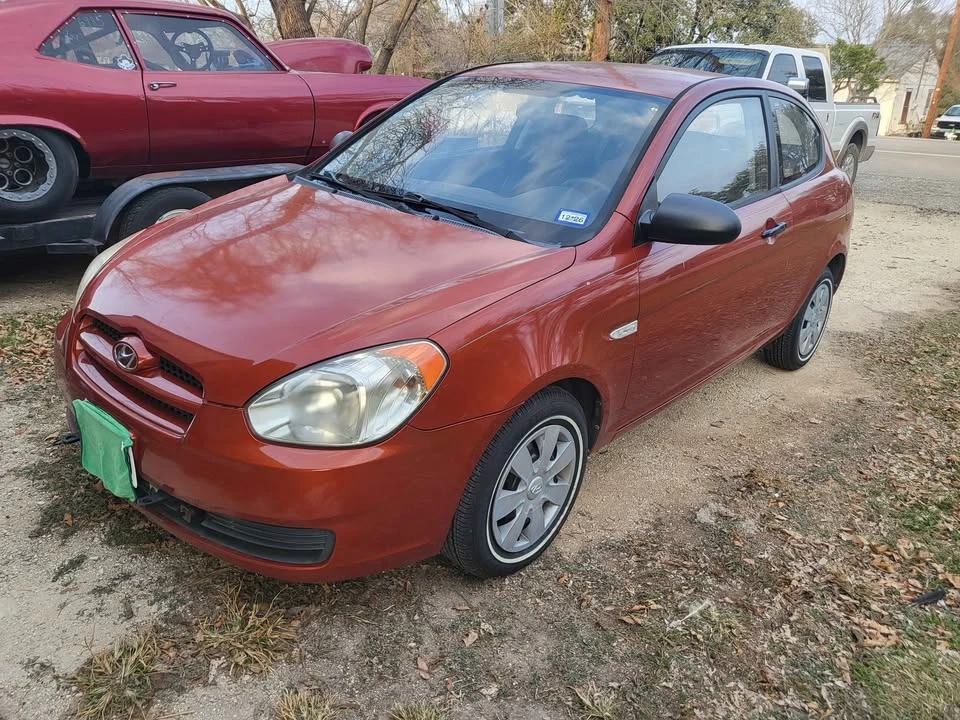 2007 Hyundai Accent - Image 4 of 10