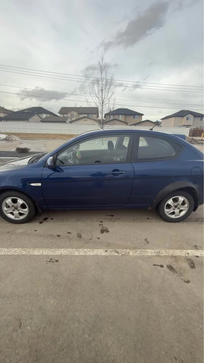 2007 Hyundai Accent - Image 2 of 10